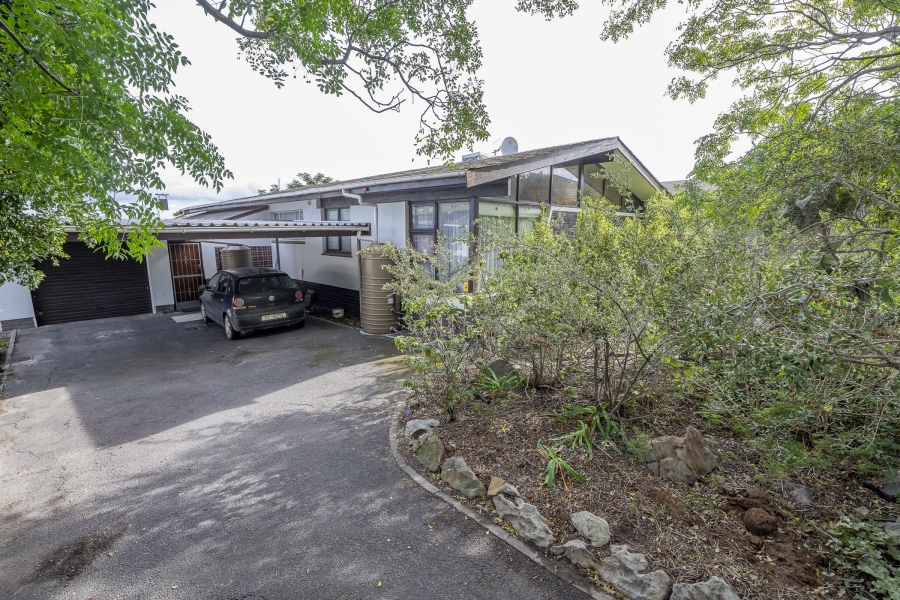 4 Bedroom Property for Sale in Oostersee Western Cape